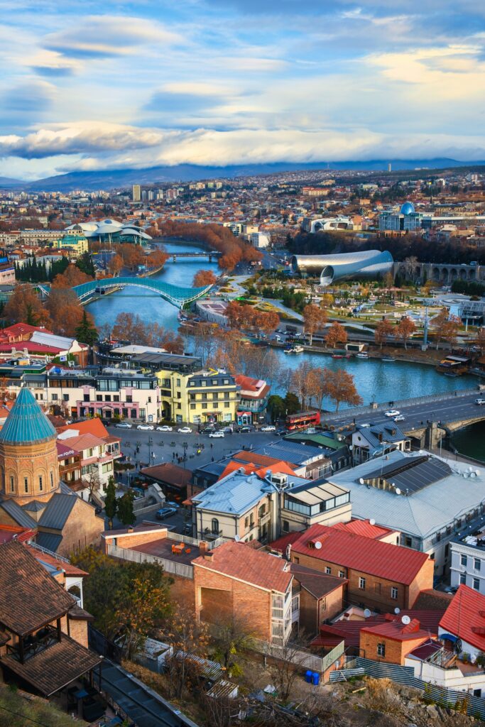 Vista de Tiflis desde el aire